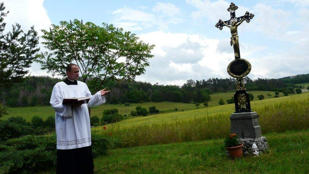 Svěcení Nejtkova kříže Bítov (15)