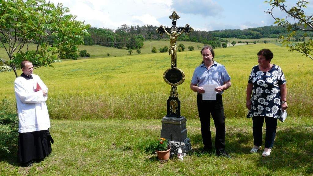 Svěcení Nejtkova kříže Bítov (10)