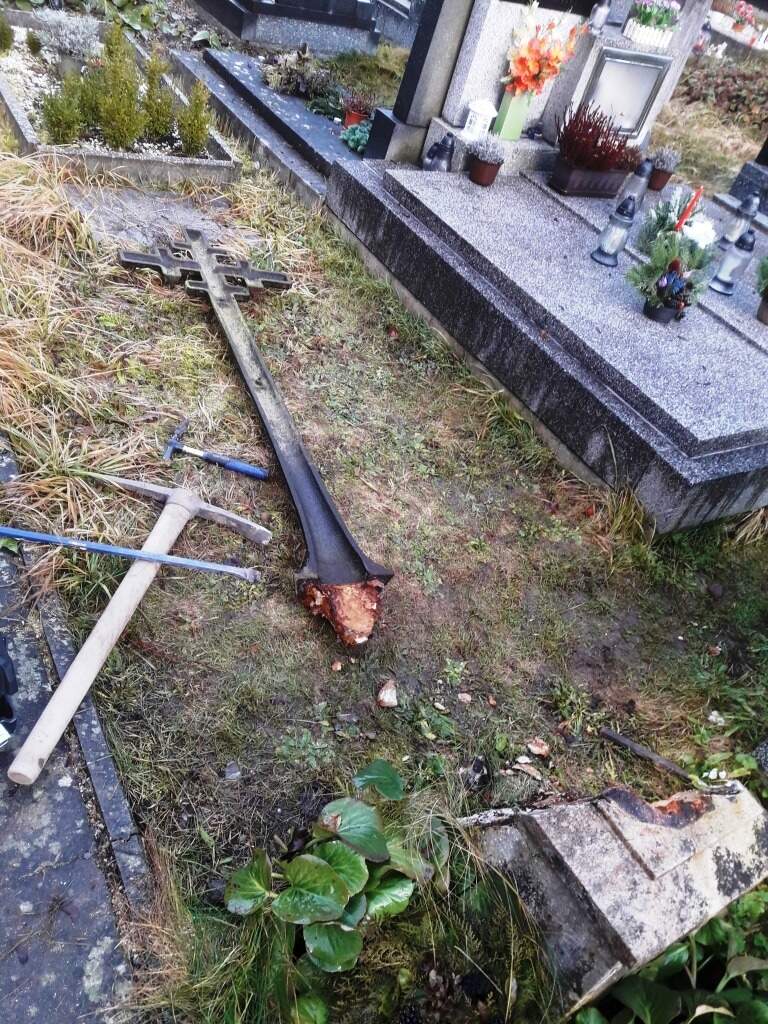 Svatý Jan pod Skalou hřbitov (7)