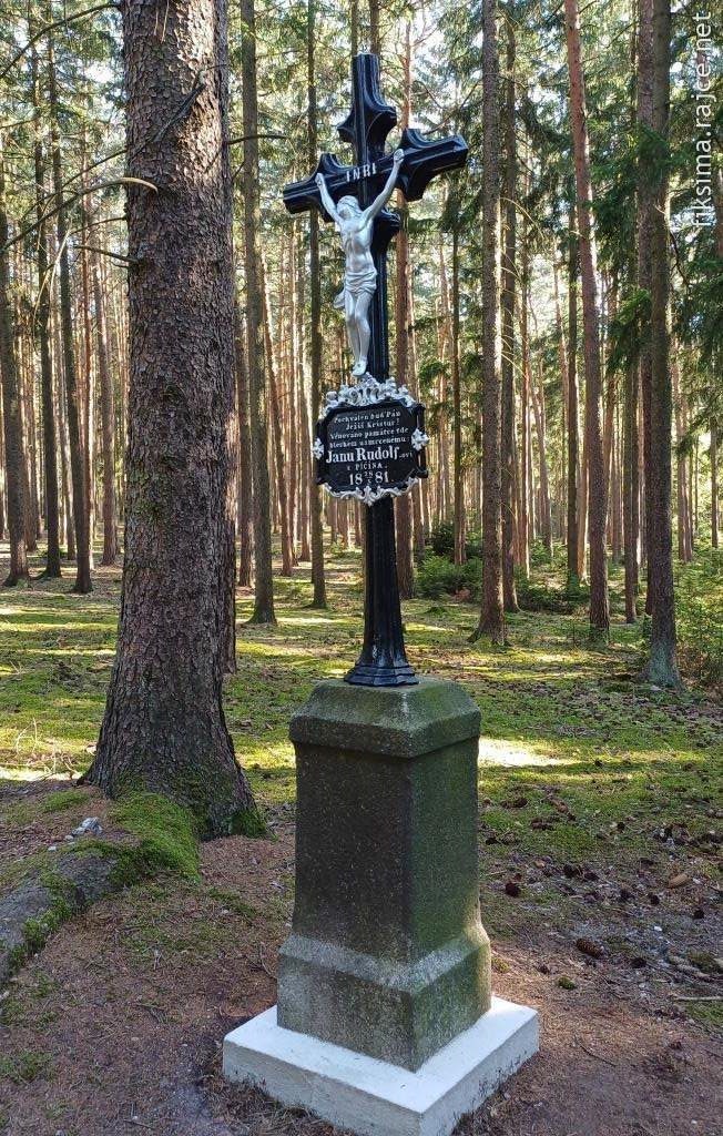 Pičín kříž J.R. d (2)